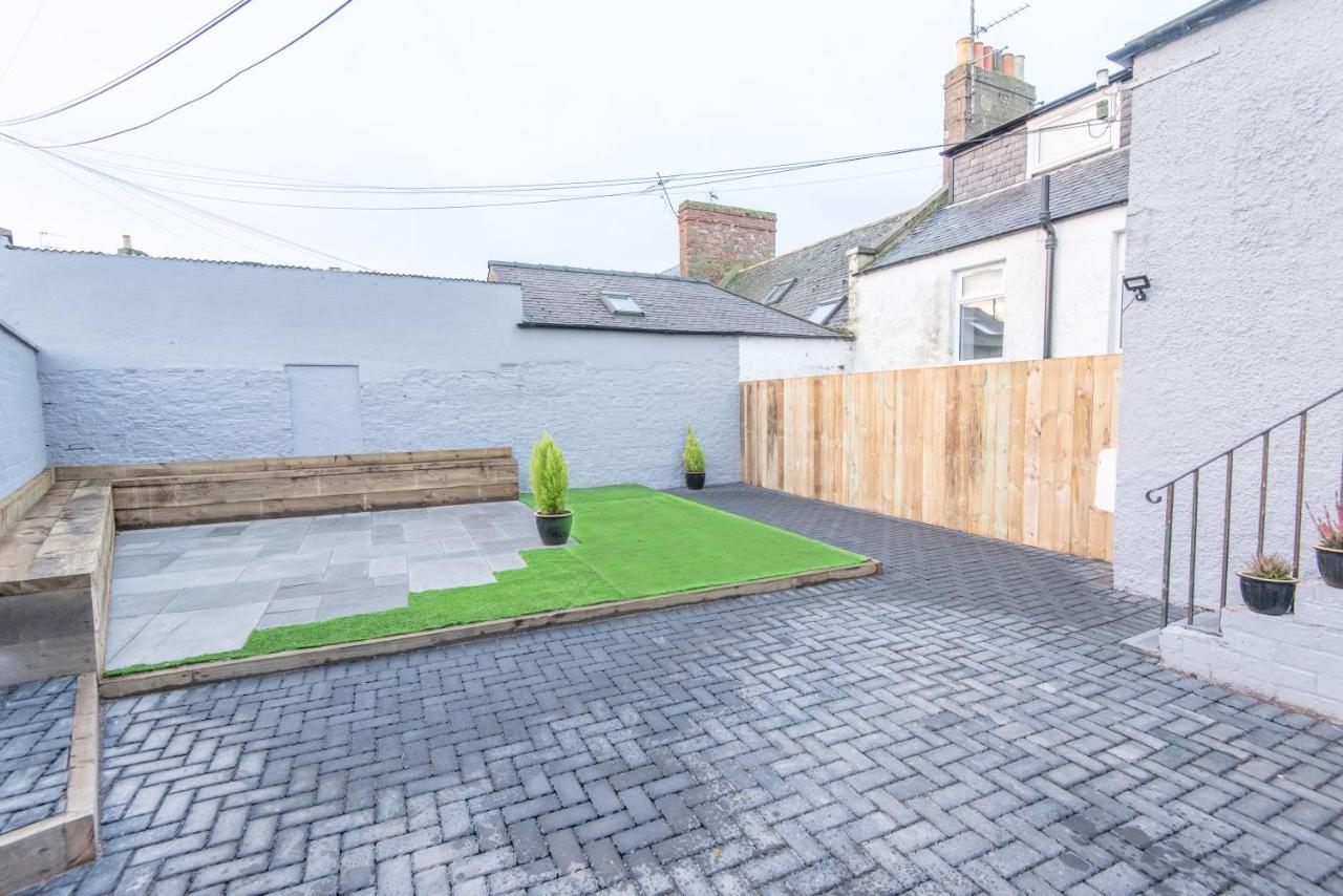 Bright, Fresh, Renovated 3 Bedroom Apartment In The Heart Of Montrose Angus Exterior photo